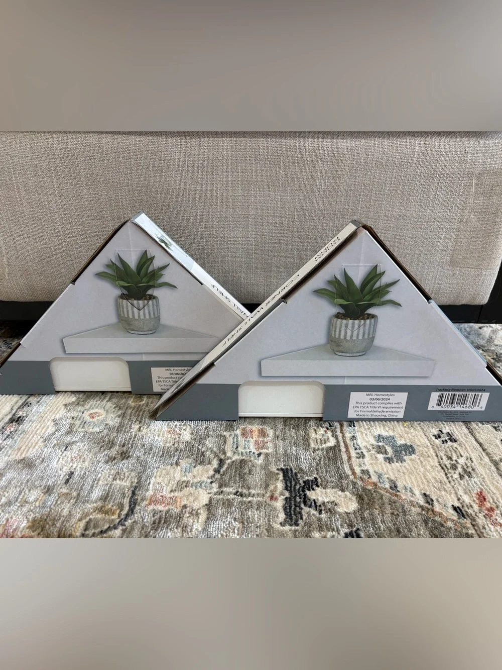 2 Corner Wall Shevlves in White